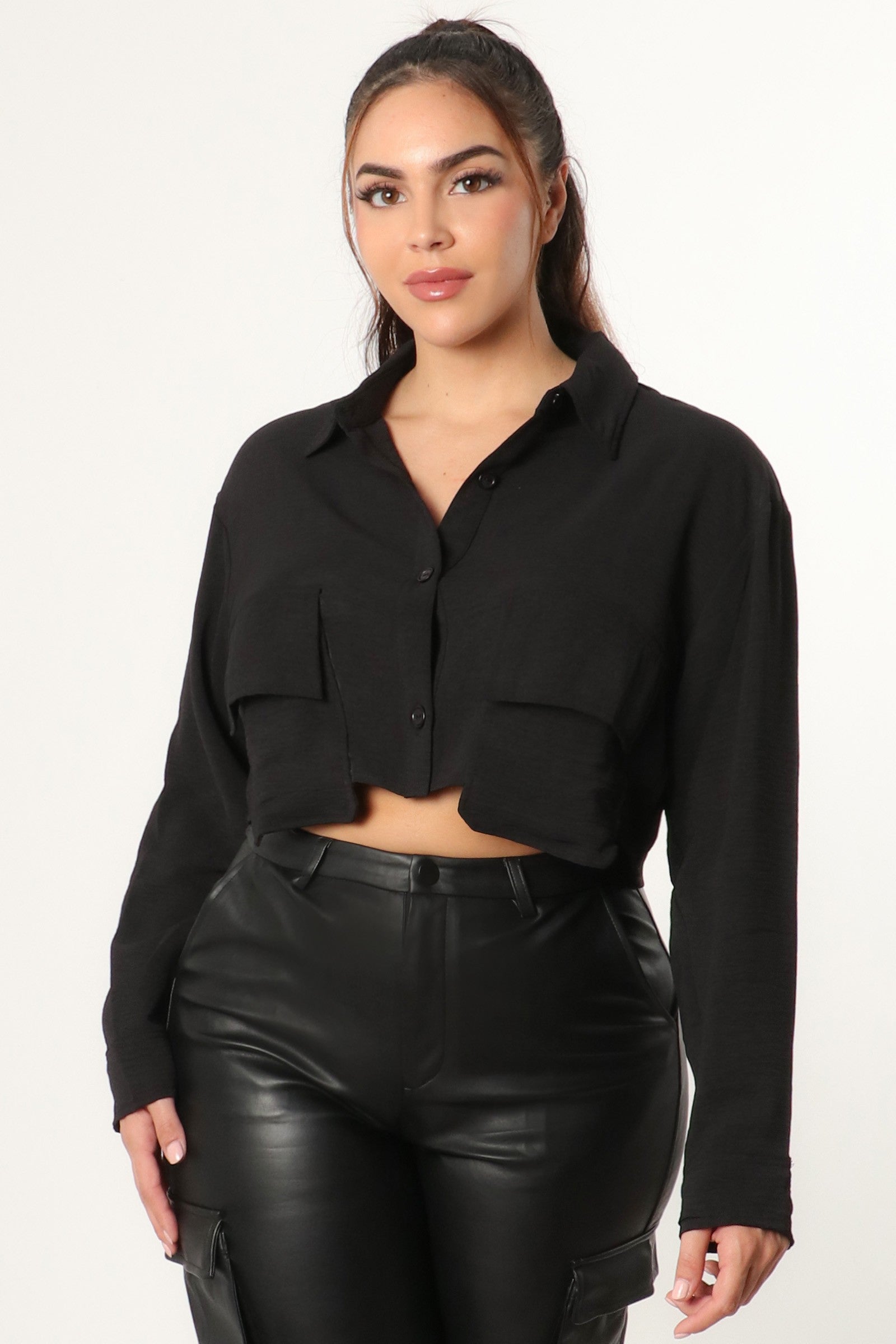 Averi Pocket Top-Black