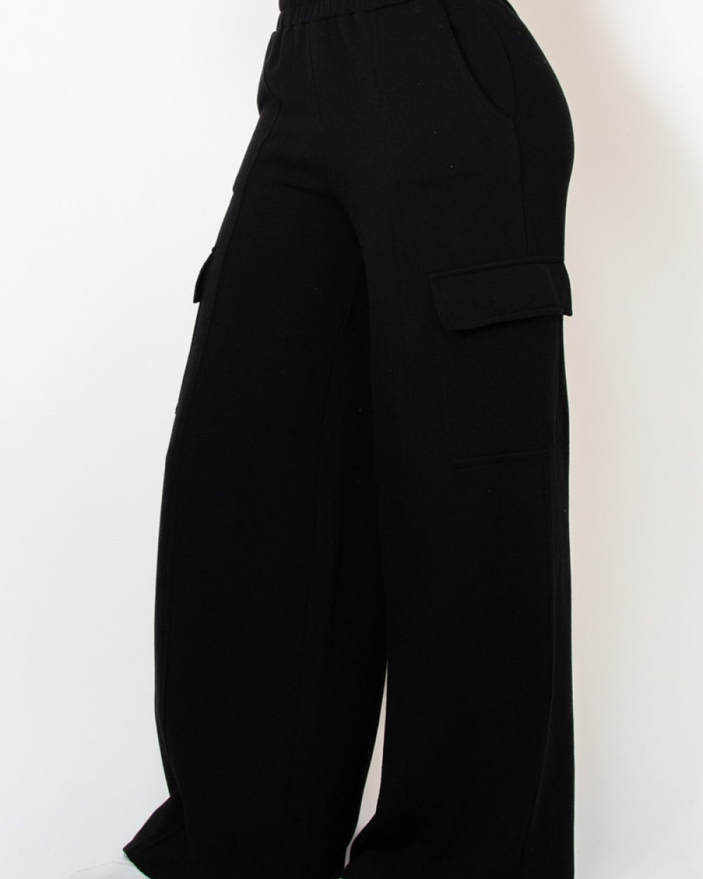 Essential Joggers-Black