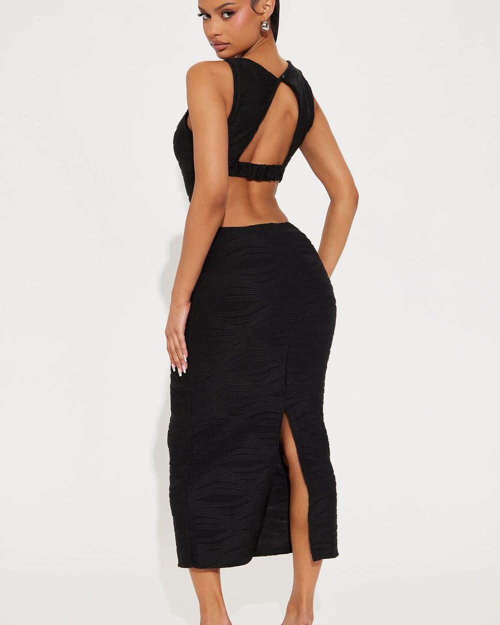 Ivy Textured Midi Dress-Black