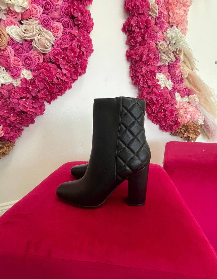 Evelyn Chunky Booties