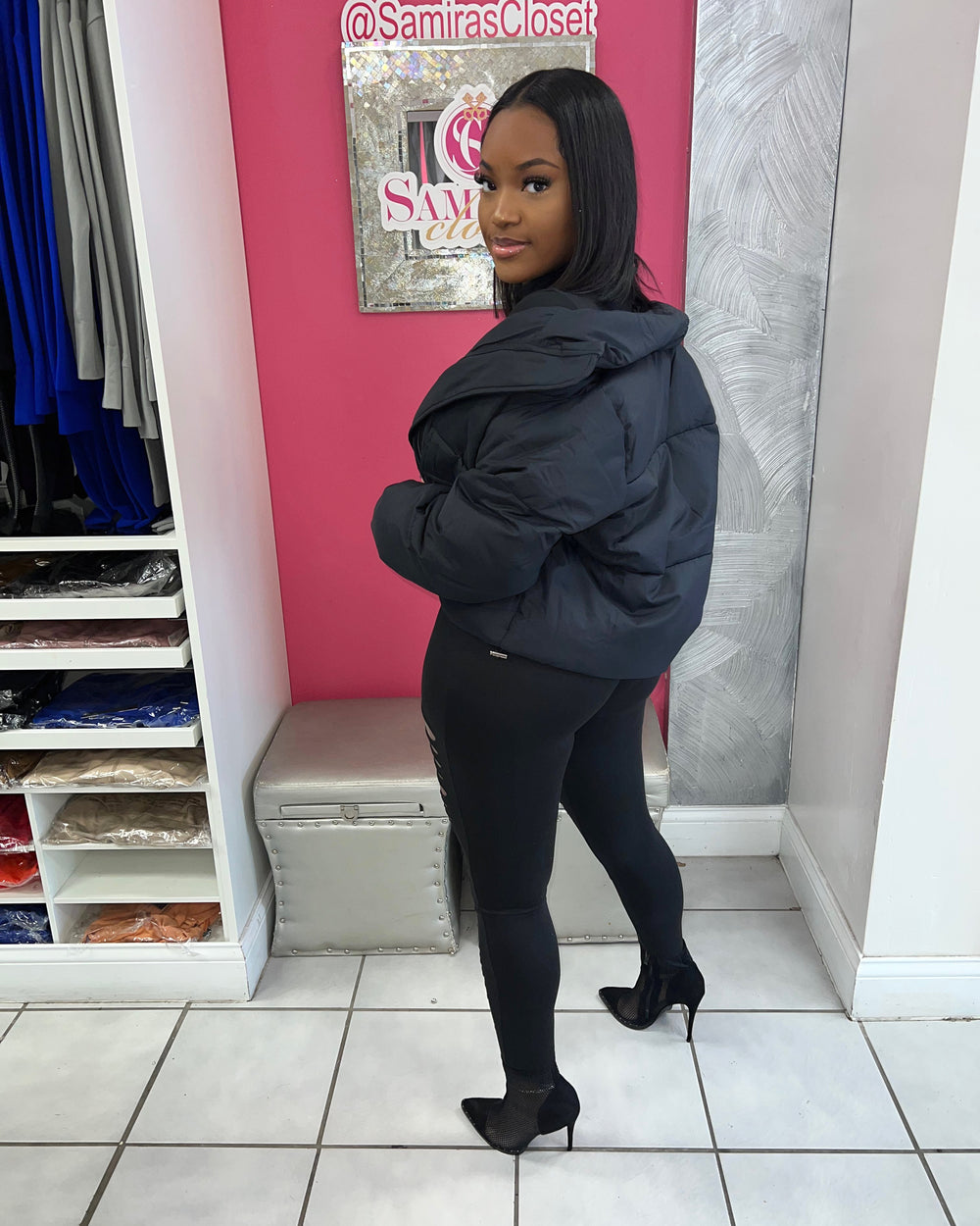 Showtime Puffer Jacket-Black