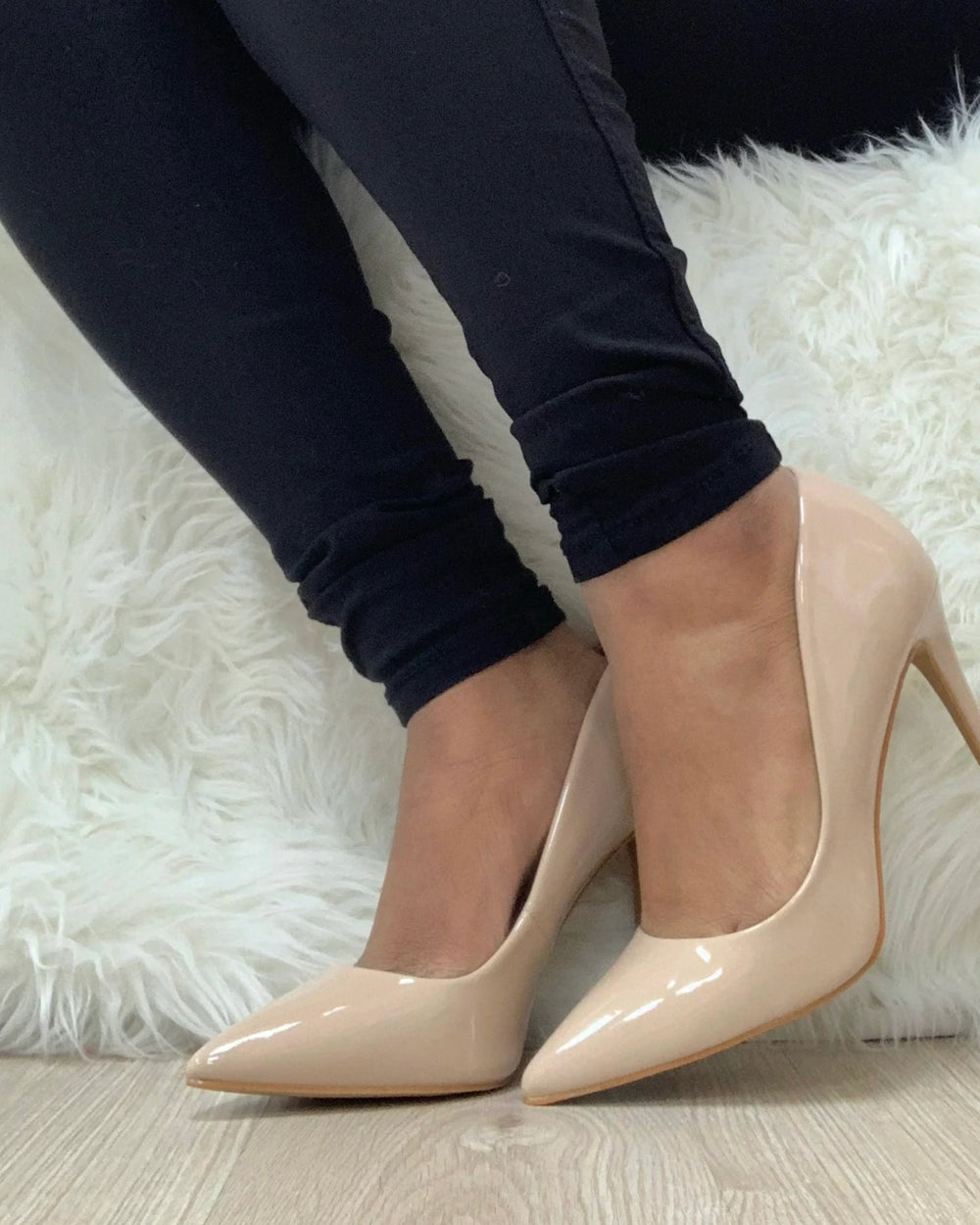 Carrie Classic Pump